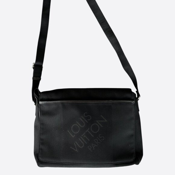 Louis Vuitton Black Damier Geant NM Messenger Bag - Picture 1 of 7